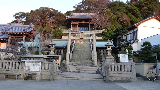 沼島八幡神社